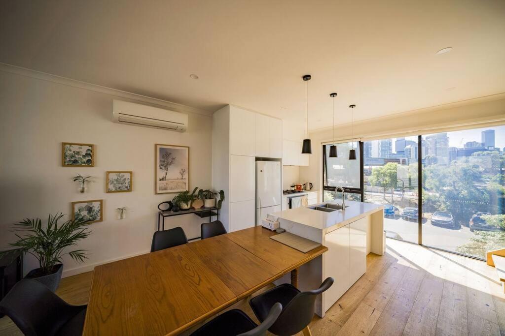 City View 2Br2B- Close To Cbd-Parking Villa Melbourne Exterior photo